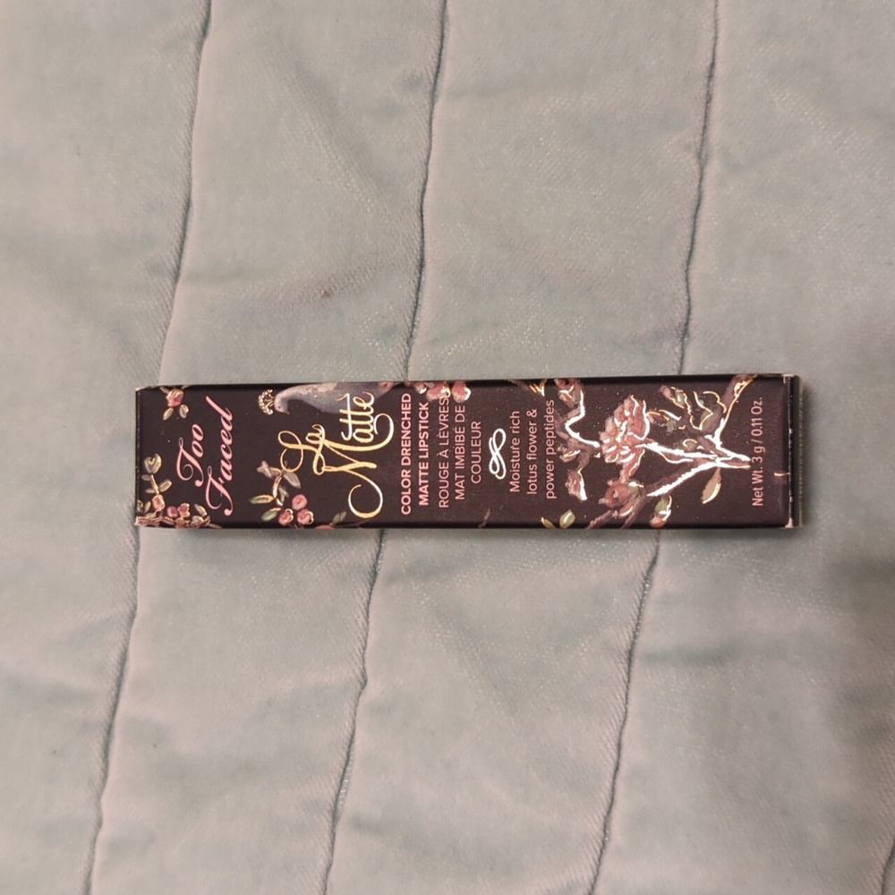 NIB Too Faced La Matte full size lipstick - Picture 2 of 4
